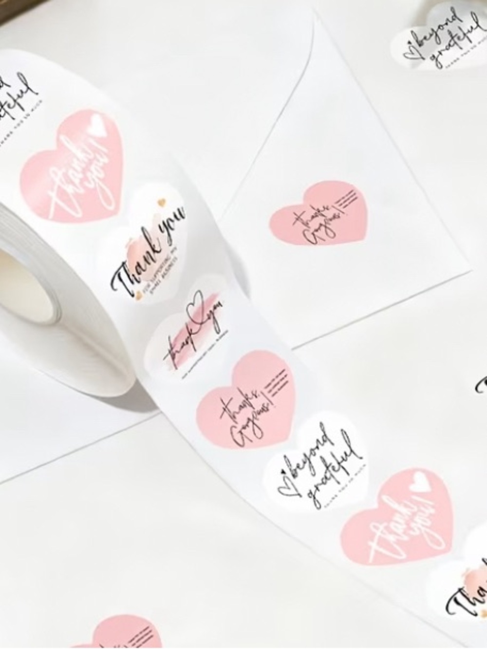 Thank You Heart Sticker Roll - 500 Ct - Picture 3 of 4